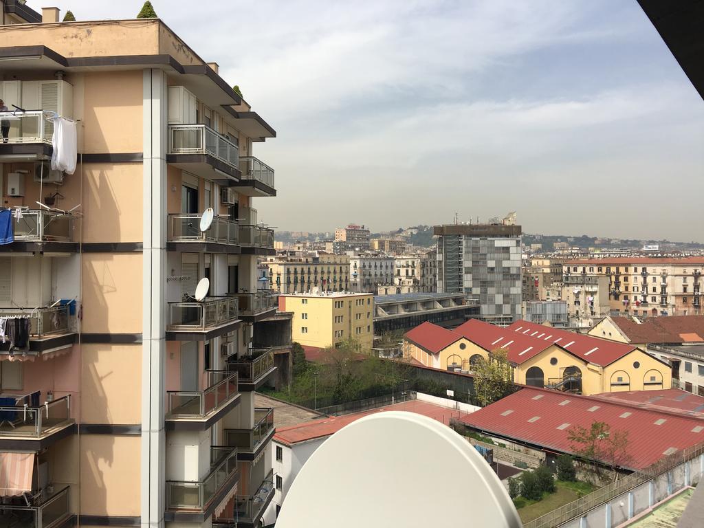 Supera Napoli Apartment Екстер'єр фото