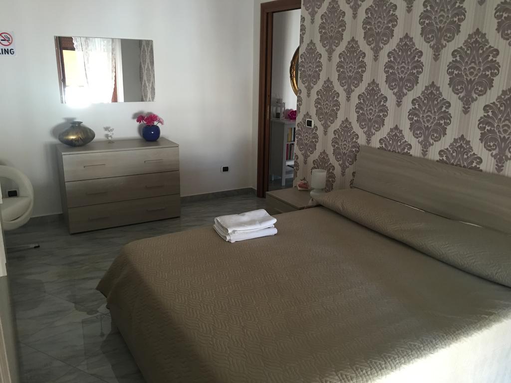 Supera Napoli Apartment Екстер'єр фото
