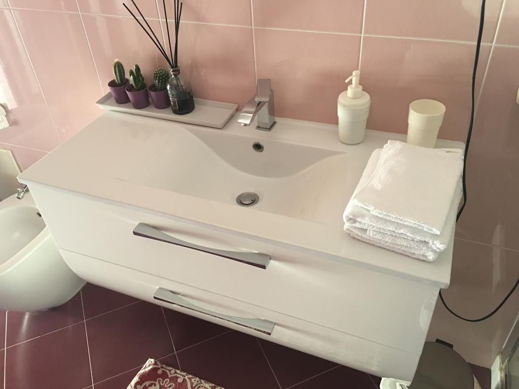 Supera Napoli Apartment Екстер'єр фото