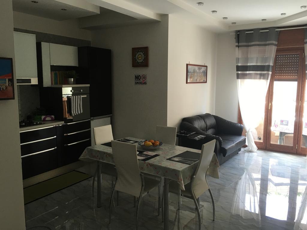 Supera Napoli Apartment Екстер'єр фото